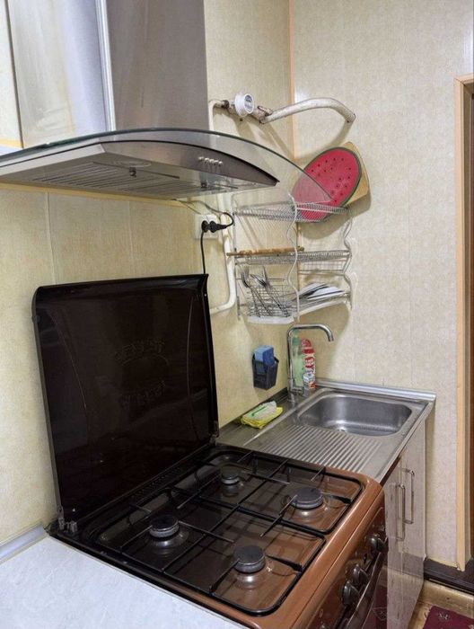 Medgaradok da 4 xonali 2 Etaj Kvartira ARzon Narxda SOTILADI !!