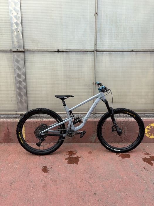 Santa cruz Bronson CITITI DESCRIEREA