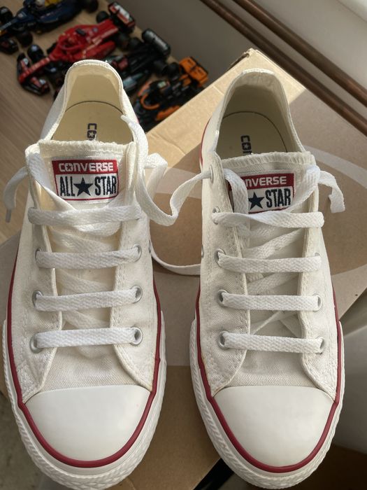 Tenisi Converse albi