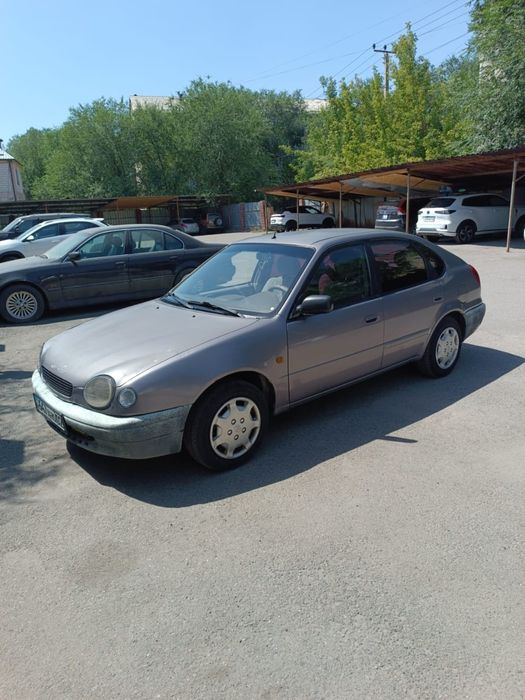 Продаётся Toyota Corolla 1.3L
