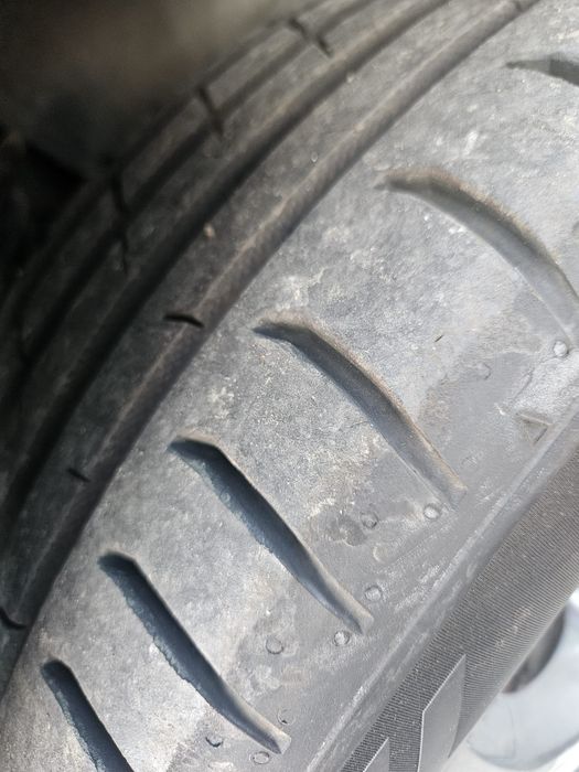Anvelope vară NOI 4 buc Nokian 225/50 ZR17 98Y