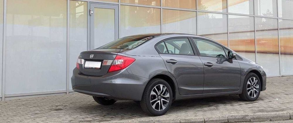 HONDA Civic 2015 — imagine 3