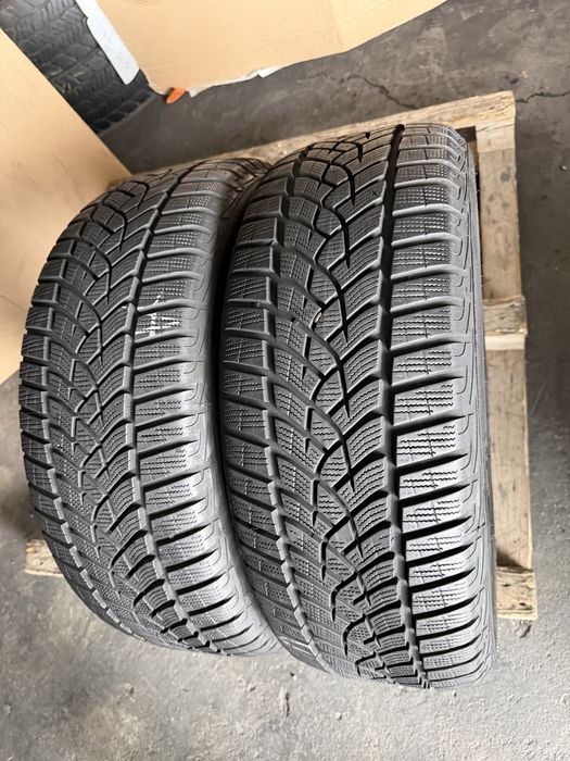 2 anvelope iarna 215/55/17 , GoodYear , 7.3 mm , DOT 4021 !