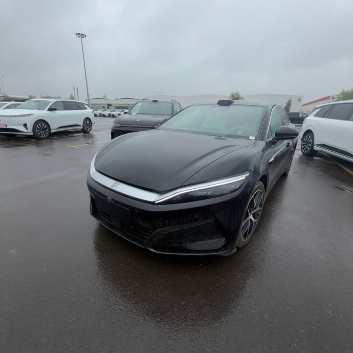 **BYD Han L Restayling GIBRID