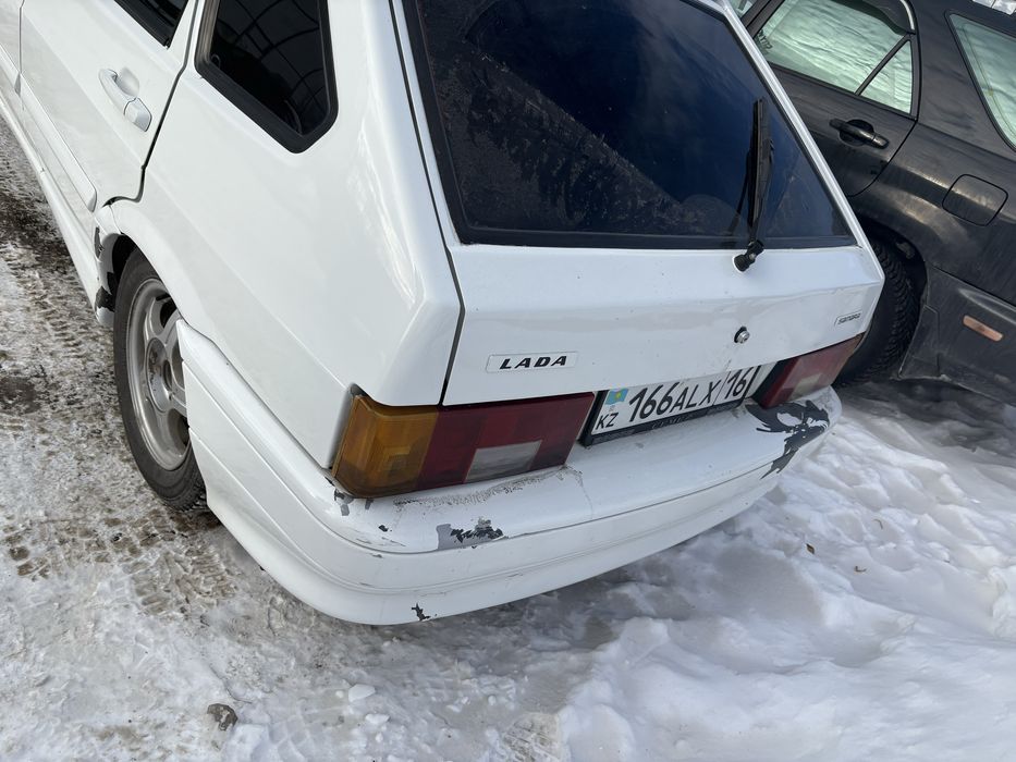 Бампер краска слетела 2114.