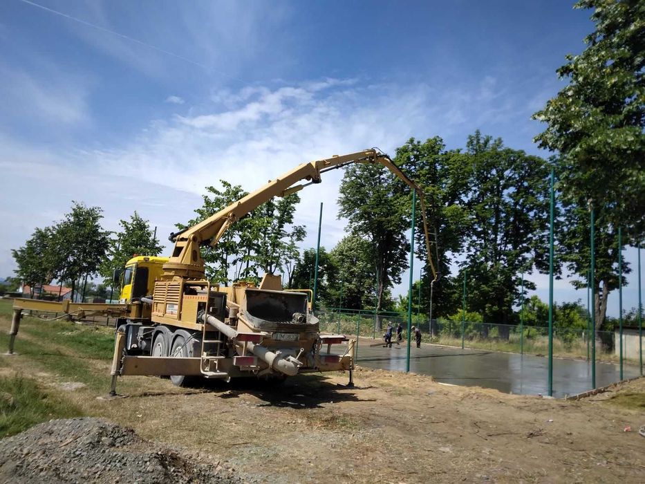 Drumuri Tehnologice și Agricole  /  Platforme terasamente piatra si Beton / Construcții Industriale la Cheie