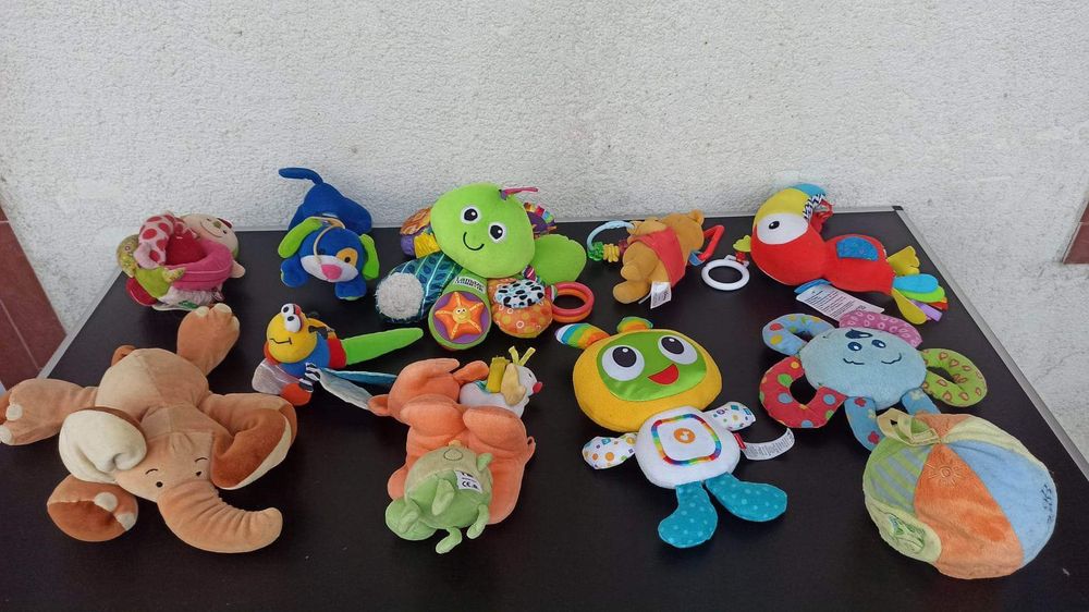 Jucarie jucarii bebe bebelus copii mici lamaze sunete carut