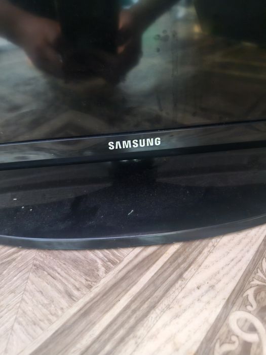 Продается телевизор на запчасти .