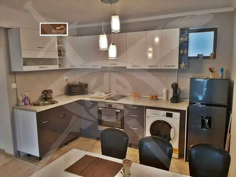 Дава се под наем Двустаен апартамент в к.к. Слънчев бряг - 68 кв.м за 398.82 € - Снимка #2