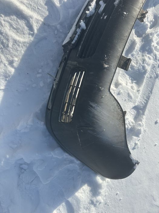 Бампер передний ауди 80 б4