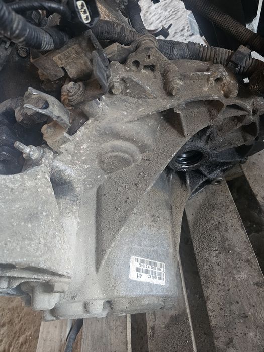 Cutie viteze manuala 6+1 trepte ford focus 3 1.6 tdci volvo av6r7002kg perfect functional
