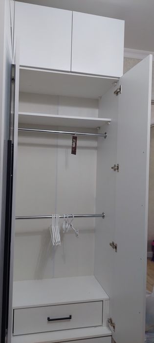 Спальный шкаф новый