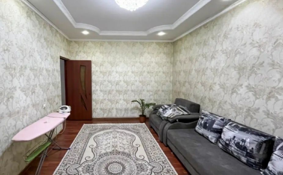 продам 3-х ком. 65кв. 3мкр. 4-этаж