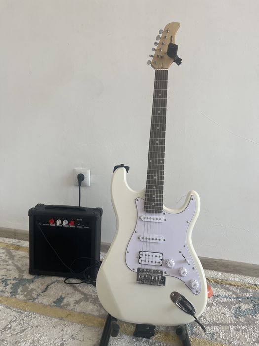 Электрогитара levinson полный комплект