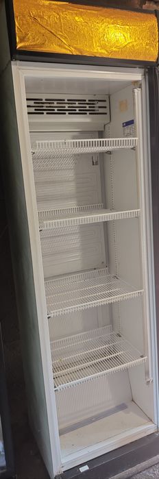 Холодильные витрины