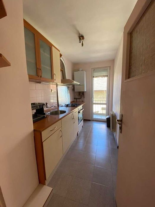 Дава се под наем Тристаен апартамент в София, Карпузица - 82 кв.м за 680 € - Снимка #2