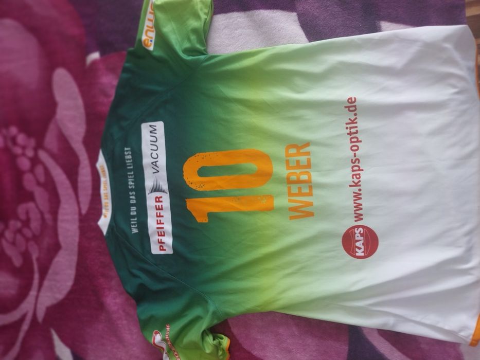 Vănd tricouri originale de fotbal disponibile toate  mărimile preț neg