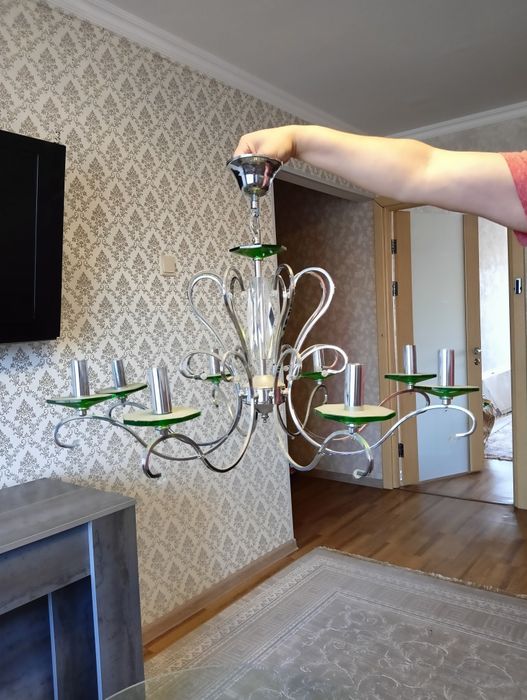 Люстра 8ми рожковая