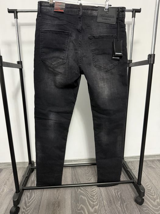 Blugi barbati dsquared2 calitate superioara
