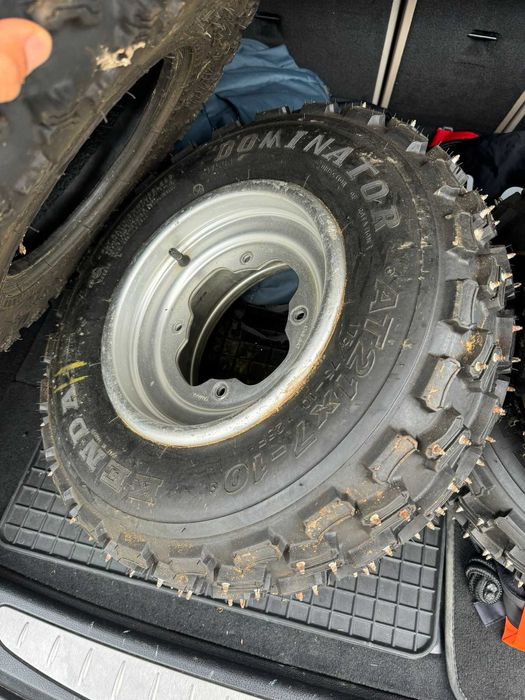 Гуми с шипове за атв