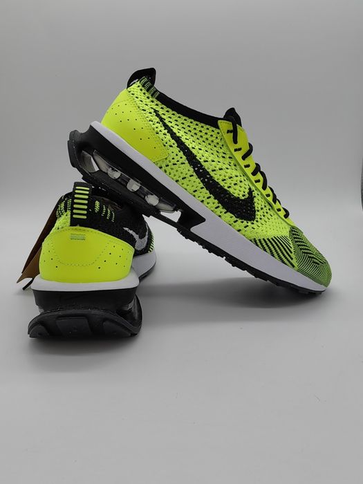 NIKE Air Max Flyknit Racer