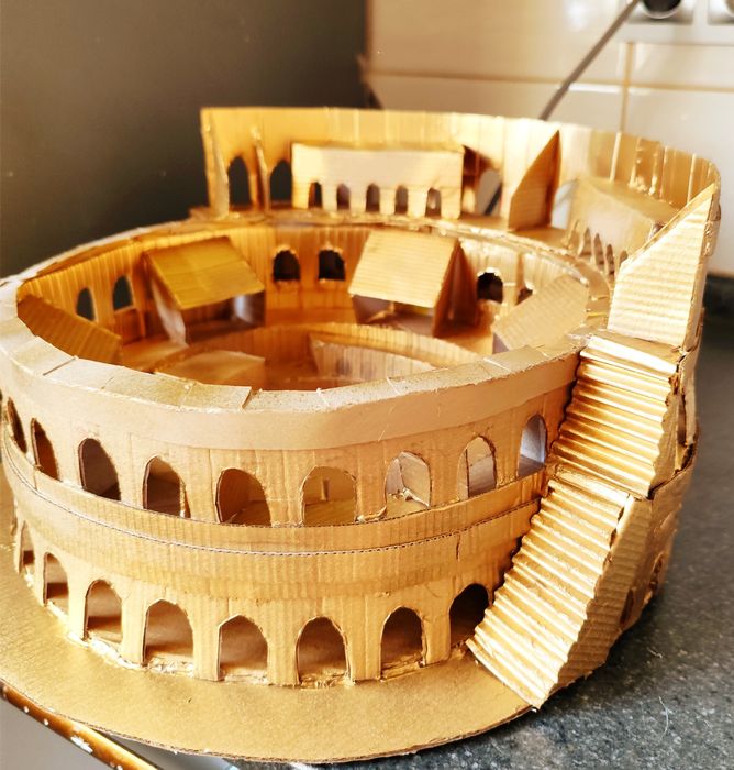 Макет Колизея 30-35 см