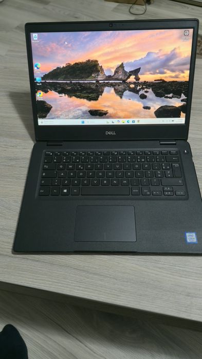 Laptop Dell i5gen8,16Gb ddr4, ssd 256Gb, displa14"HD, windows11pro