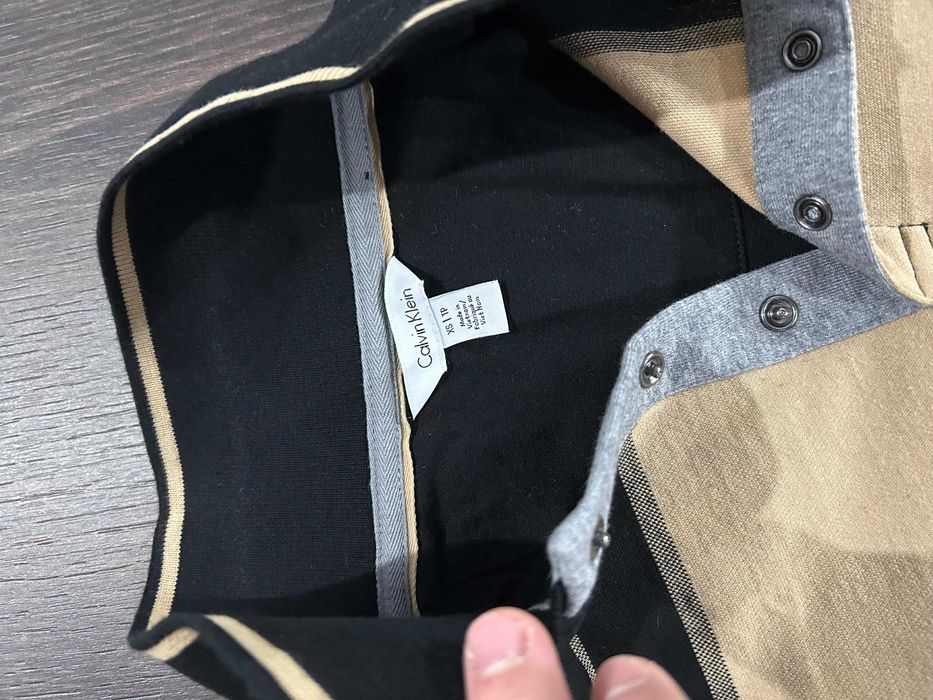 Tricou Calvin Klein XS nou