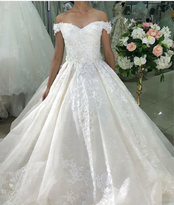 Продам роскошное свадебное платье