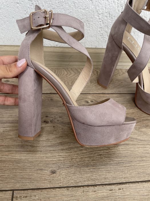 Сандали на ток 36н