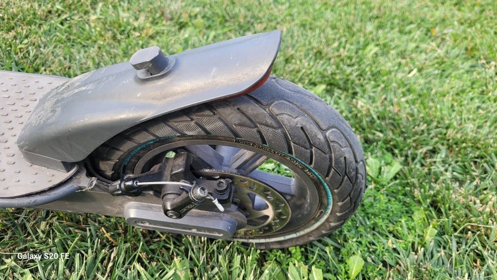 Trotinetă Ducati EVO aproape nouă – 30 km/h, super preț!