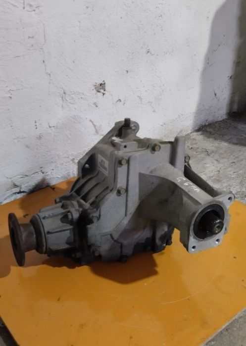 Раздатка Hyundai Tucson  2.7l G6BA