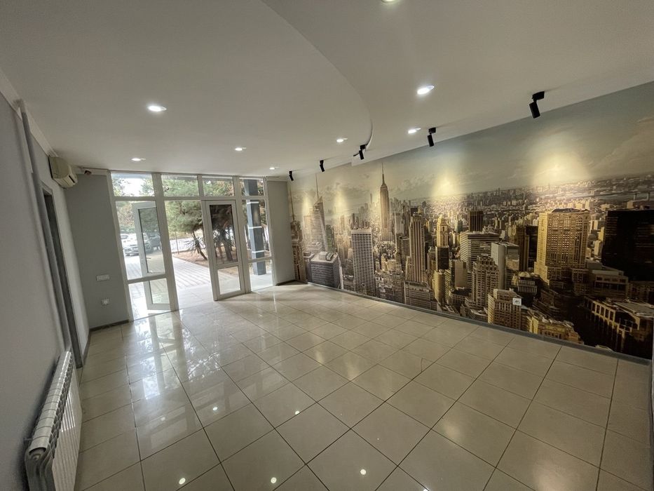 122 кв.м. рядом со станцией метро