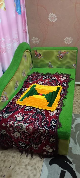Продам детскую тахту две штуки