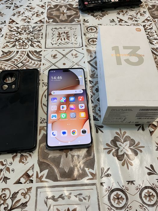 Продавам два телефона Xiaomi и redmi