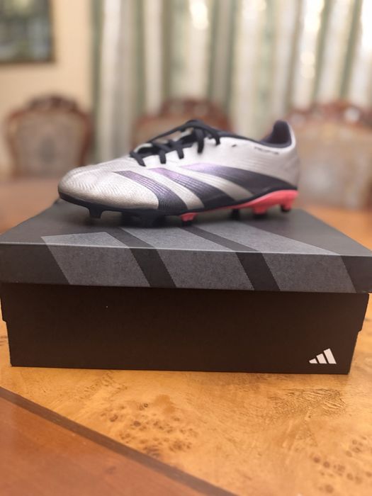 Оригиналтные Бутсы Adidas Predator