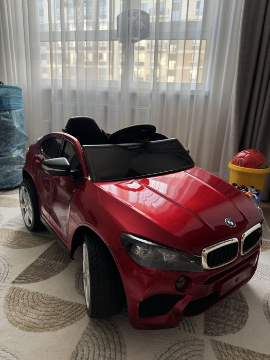 Продам машину на пульте управлении