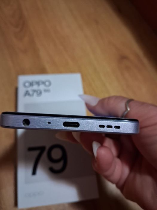 Oppo A79 5G -stare impecabila ca nou, pret  usor negociabil