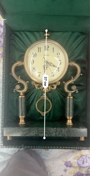 Продаю новые настольные часы