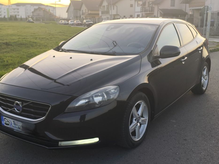 Volvo v40 /D2/2014