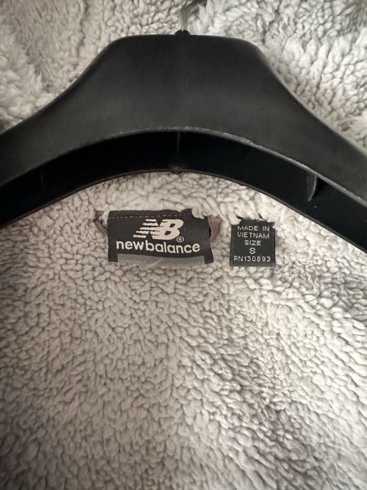 Дамско яке New Balance