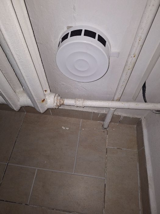 Установка приточного клапана вентиляции воздуха