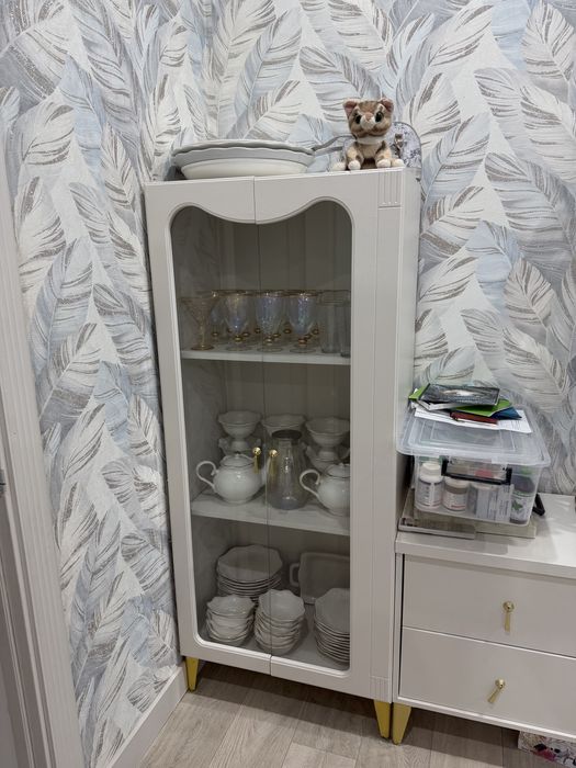 Продам буфет для посуды