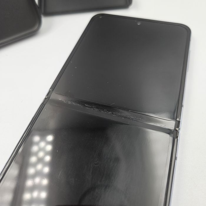 Amanet F28: Telefon Samsung Galaxy Z Flip 4 (N)