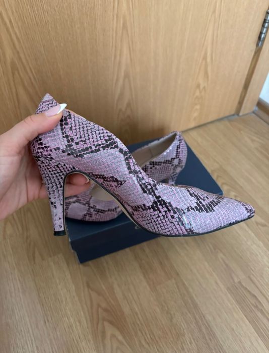 Перфектни обувки на ток, обувани за 2 часа