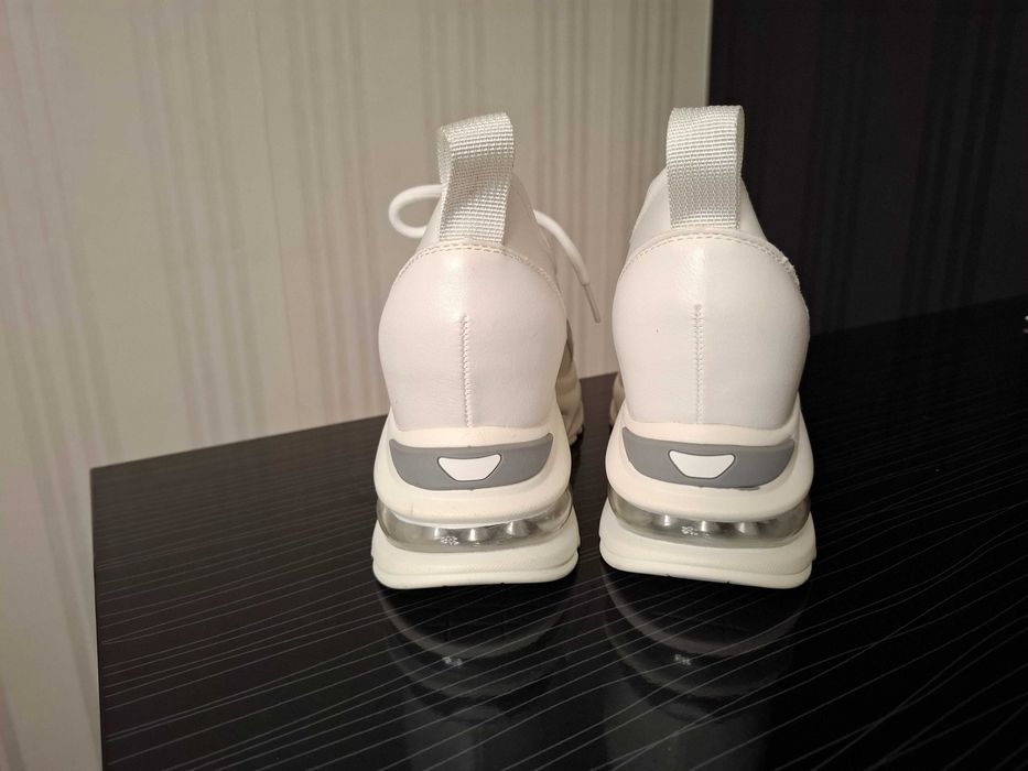 Дамски обувки  спортни 36 ,37 и 38