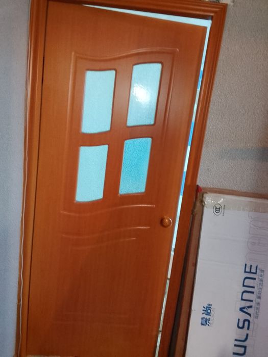Продам дверь б/у