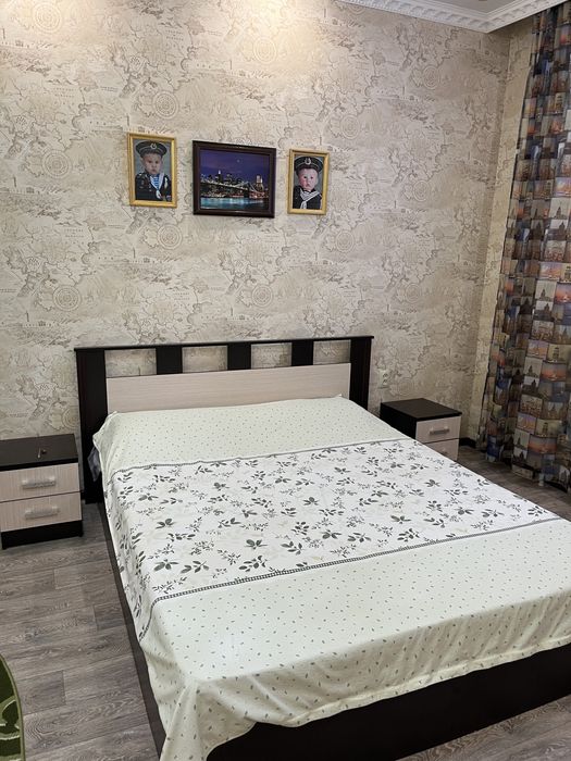 кроват с тумбами