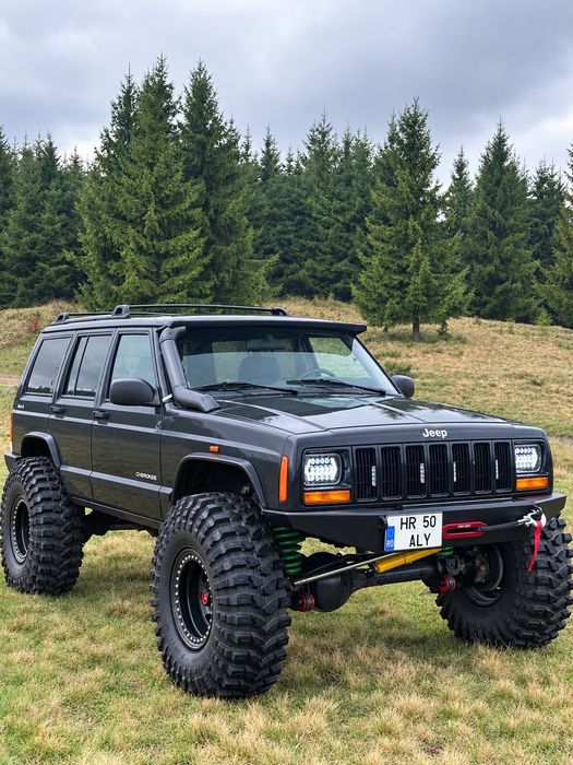Jeep cherokee sport