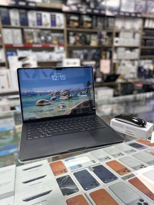 MacBook Pro 14 M5 Pro 24/1TB + Mouse 4 Black